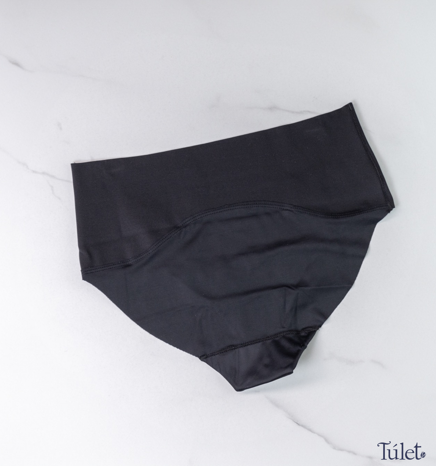 Panty talle alto con control medio de abdomen, invisible