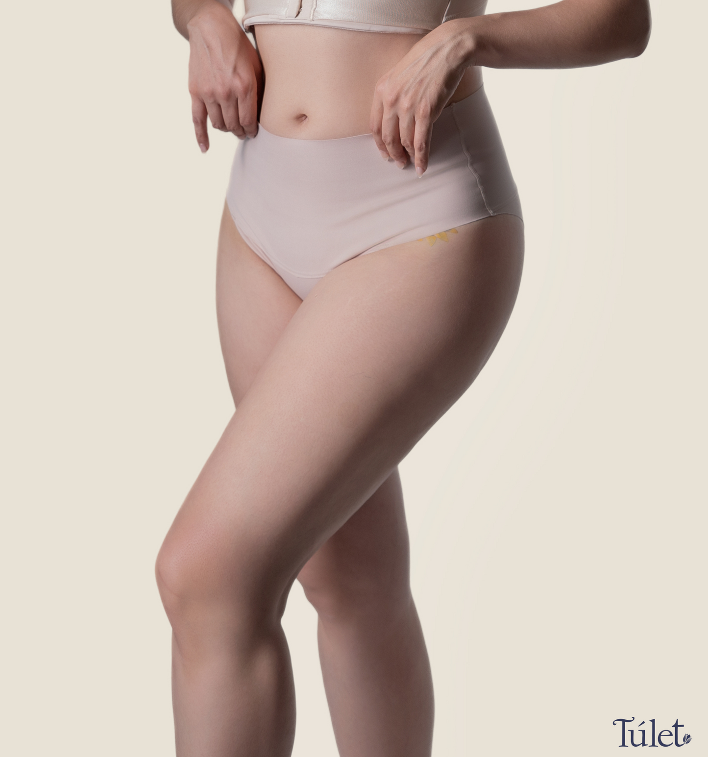 Panty talle alto con control medio de abdomen, invisible