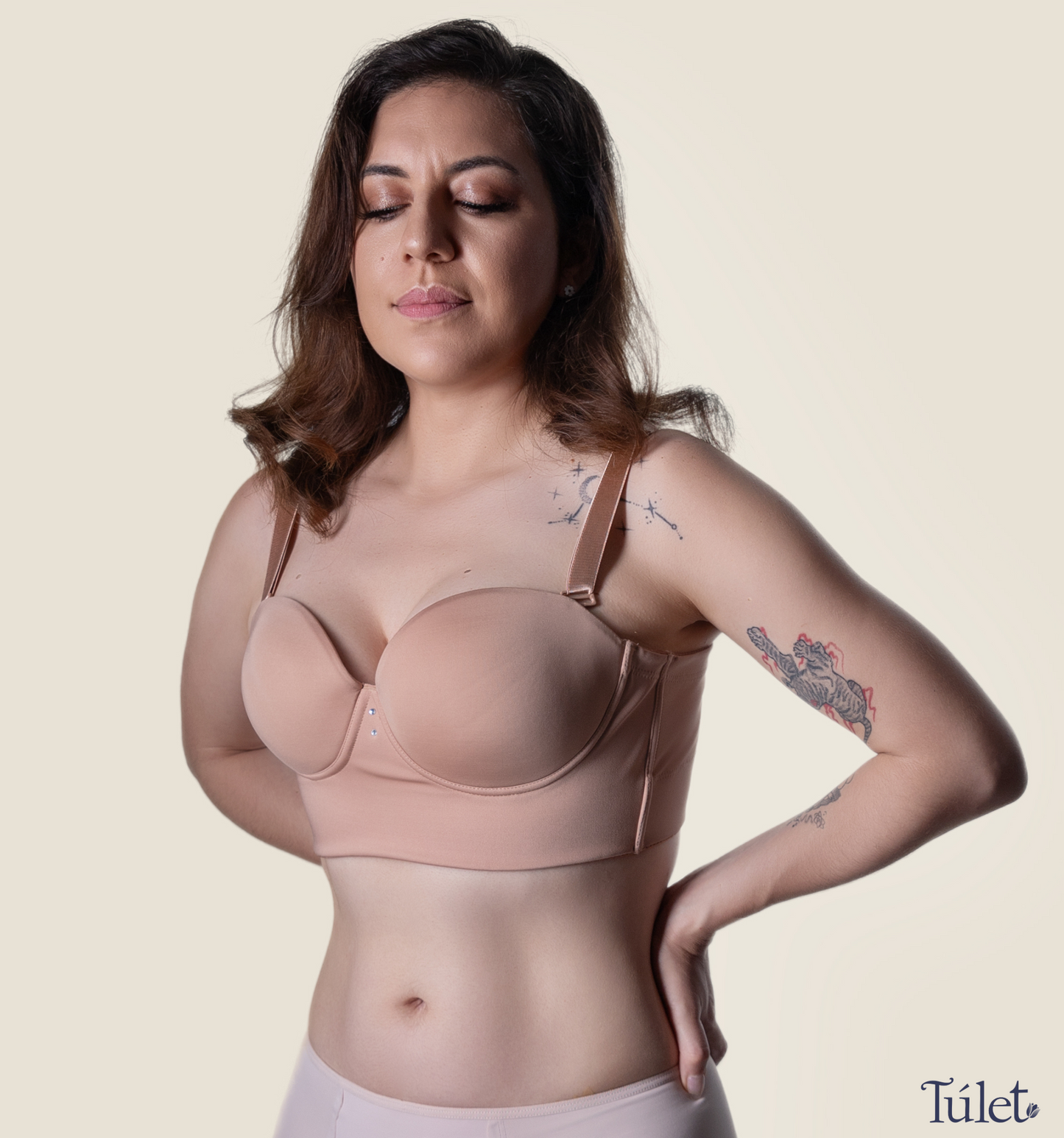 Brasier strapless, tirantes removibles